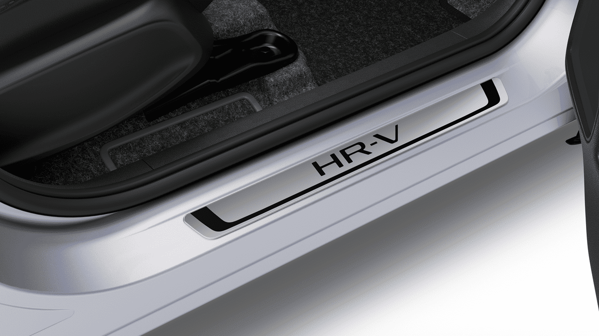 PROTETOR DE SOLEIRA EM METAL NEW HR-V 2022 - 2024