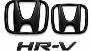 LOGOS E EMBLEMA EM CROMO ESCURECIDO NEW HRV